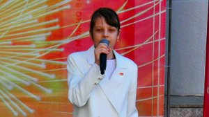 Мелодия души: нежное исполнение песни на белорусском языке.