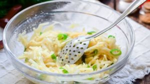 Картофельная бабка на сковороде