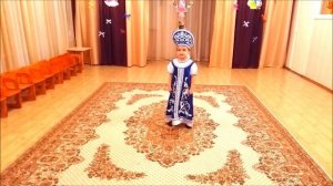 Александра Камешкова 4 года, песня "Росиночка-Россия", 2017 г. МАДОУ №4 "Золотая рыбка"