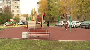 В Нефтеюганске открыли новую дворовую площадку