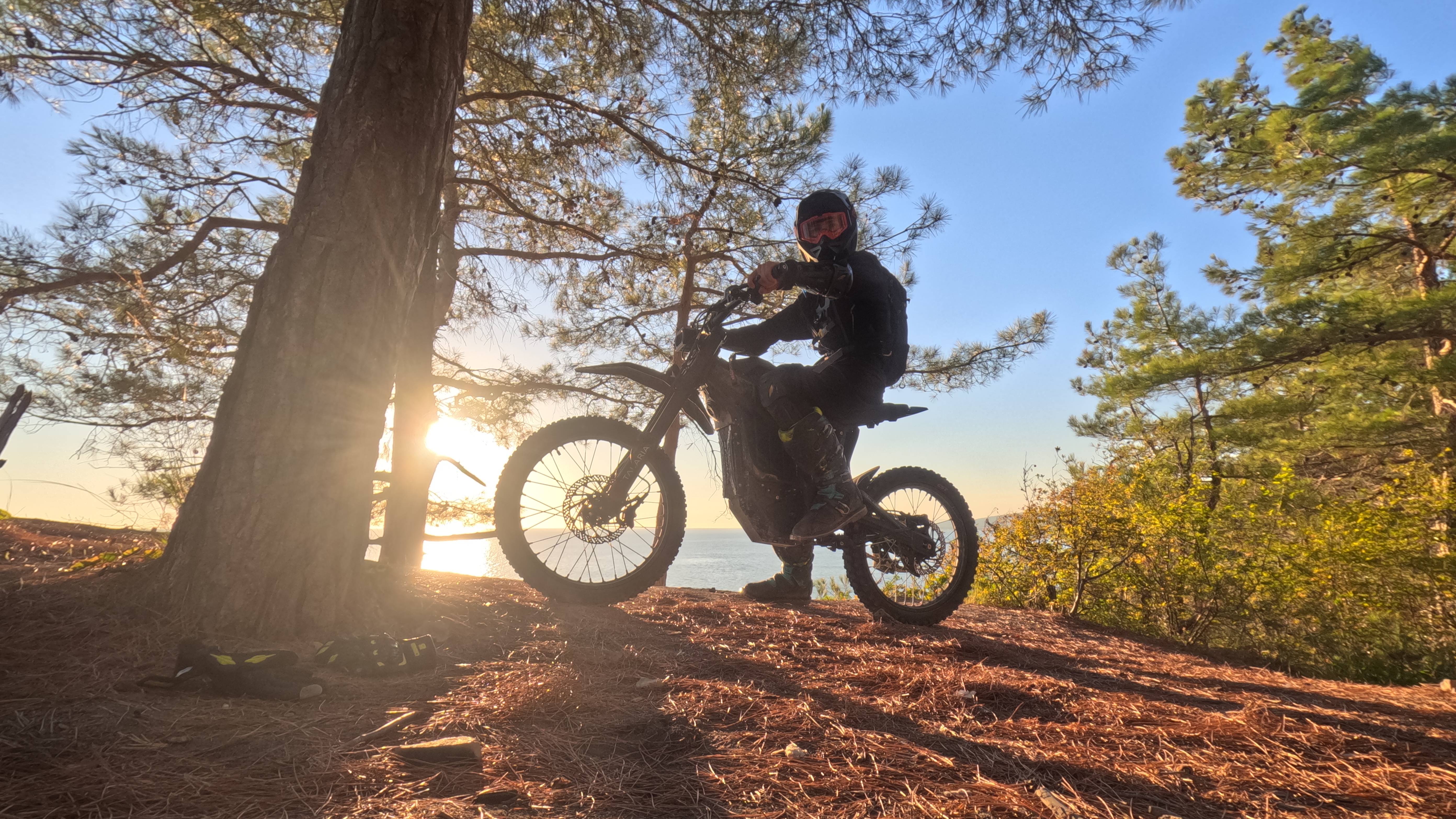 Talaria mx5 TL5500 Sting pro, Электро байк, хард Эндуро Геленджик , Сосновка, встретил лесничего