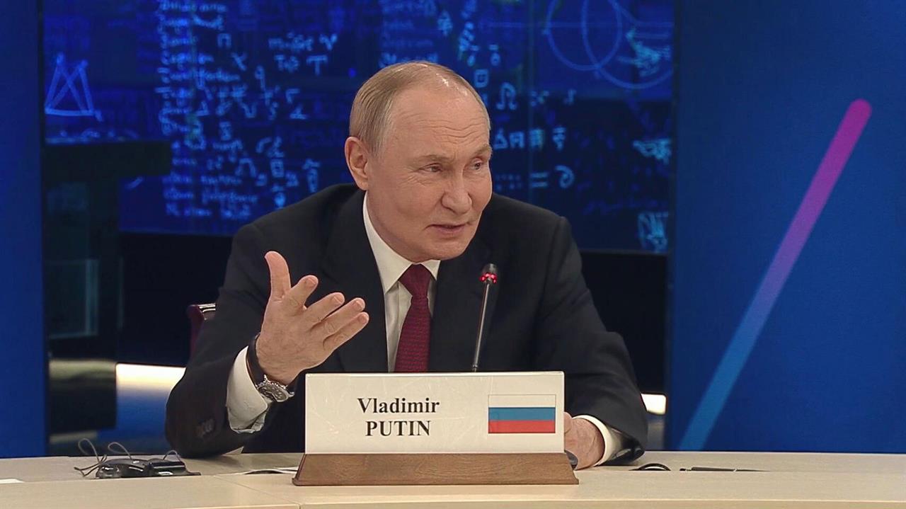 В. Путин: РФ к 2030 году запустит первую в мире ядерную энергосистему с замкнутым топливным циклом.