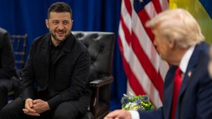 Bloomberg: Европа и Украина осторожно отнеслись к смене риторики Трампа