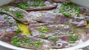 Маринованный тунец с травами