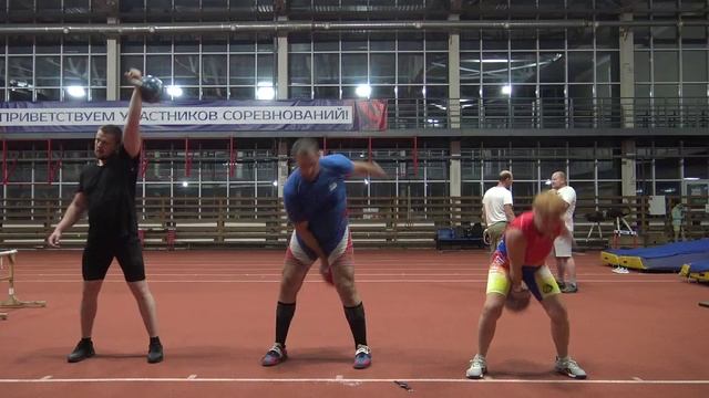 Онлайн Битва за пояс. Армейский рывок гири Иван Денисов, Кривошеина Галина.