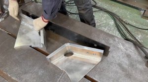 【精密作業】+2mmを狙って配管の土台を取り付ける