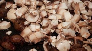 Куриные сердечки в сливках