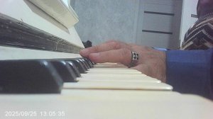 Пианино: русская народная "во кузнице"