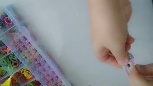 бабочка из резинок