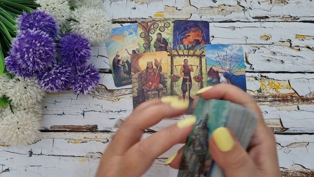 ЧТО ПРОИСХОДИТ В ЕГО ЖИЗНИ? ЧЕМ ЗАНЯТ?| Гадание таро расклад