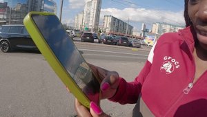 Играем в настольный теннис анн приготовила  фасоль по Кенийски