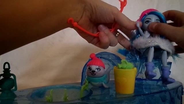 Обзор на Куклу Энчантималс Тюлень Sashay Seal и её зверюшку Тюленя Блубер.