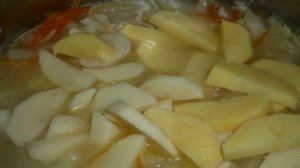 Кислые щи на курином бульоне