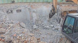 Демонтаж цокольного этажа