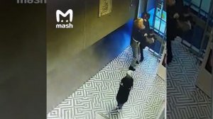 Маму избили на глазах у ребёнка в "Пятёрочке" в Подольске.