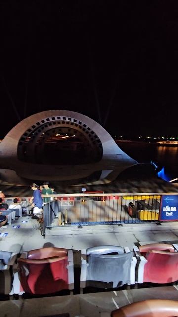 #shorts #вьетнам #фукуок Заняли места на лазерное шоу