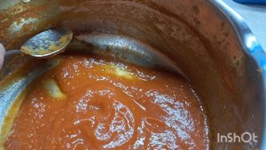 Сшила мешочки. Сварила соус. Готовлю зелень курам на зиму.