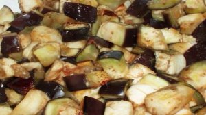 Куриные сердечки с баклажанами