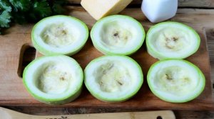 Кабачки, фаршированные помидорами и сыром