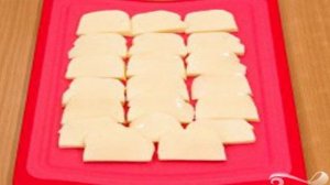 Картофель, запеченный с помидорами и сыром
