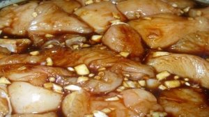 Куриные шашлычки на шпажках