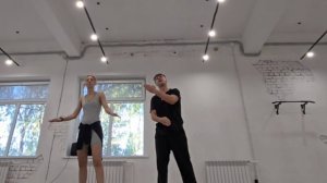 Репетиция танца по мотивам легендарного фильма "Танцор диско"