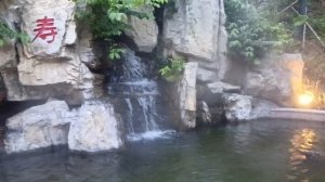 Хайнань. Водопад в парке Олень повернул голову.