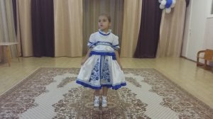 Александра Камешкова 5 лет, песня "Родилась в России я", 2018 г. МАДОУ №4 "Золотая рыбка"