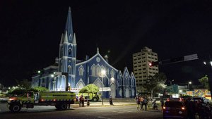 С церкви рухнул крест: серия мощных землетрясений произошла в Венесуэле
