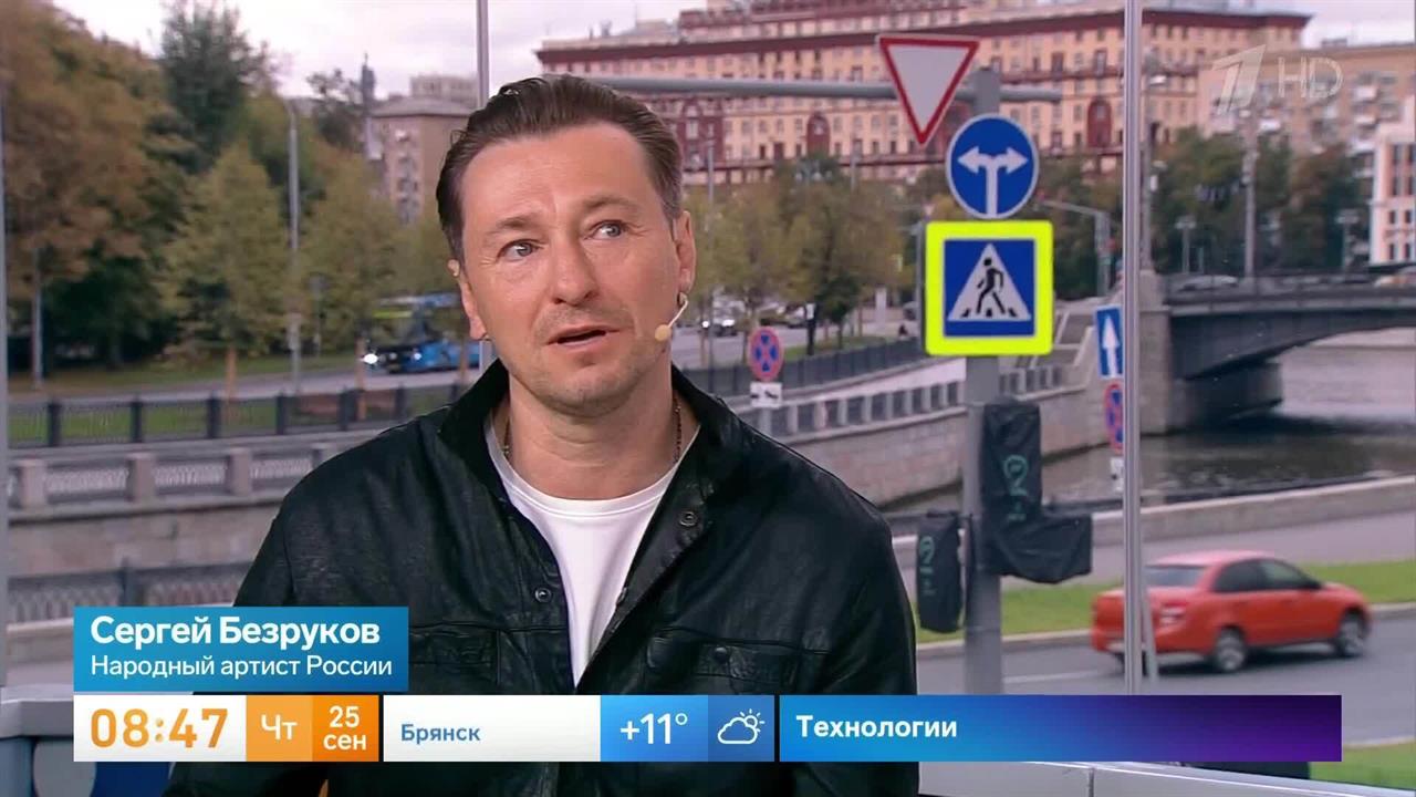 "Никита здесь другой" - Сергей Безруков о мастерстве Кологривого в триллере "Август"