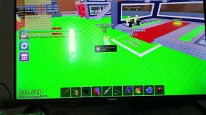 играю в две игры