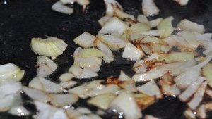 Куриные сердечки, тушеные с картошкой