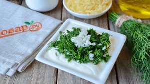 Кабачки в духовке в сметане