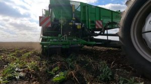 ZOOMLION RS 1304 агрегатируется с комбайном картофелеуборочный AVR Spirit 5200