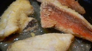 Морской окунь с табуле из киноа