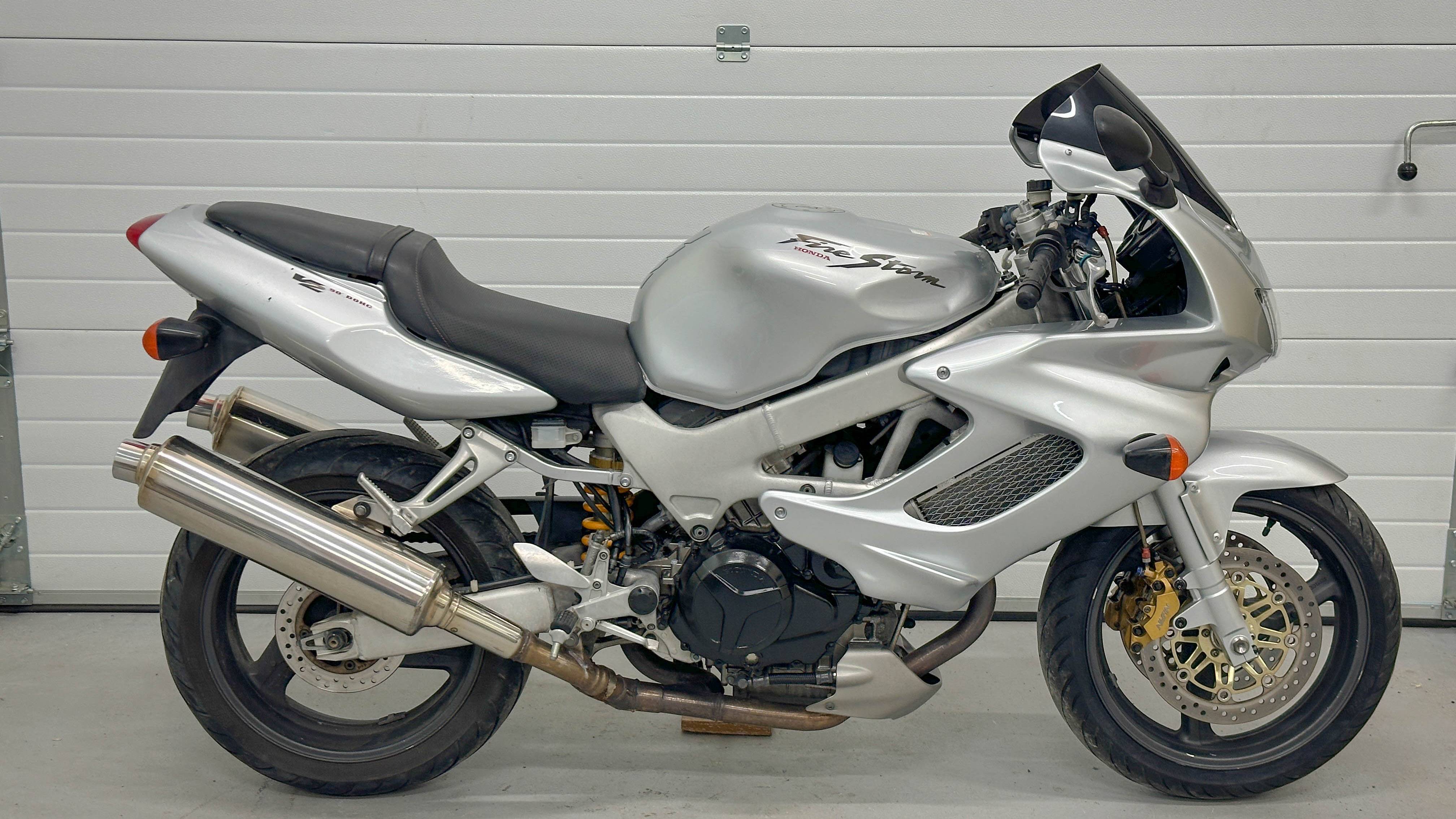 Honda VTR1000F - SC36-1000418