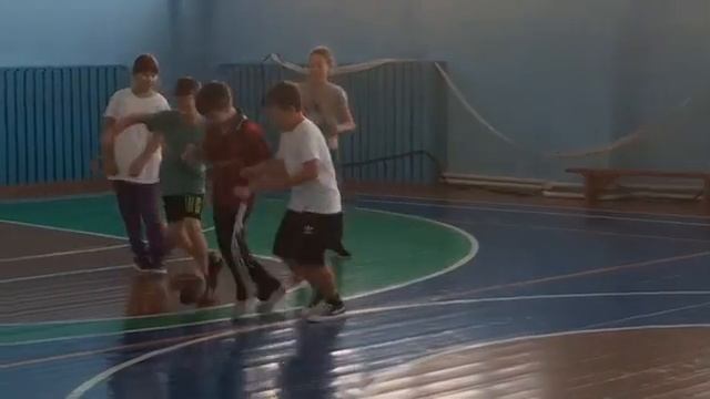 Футбол объединяет