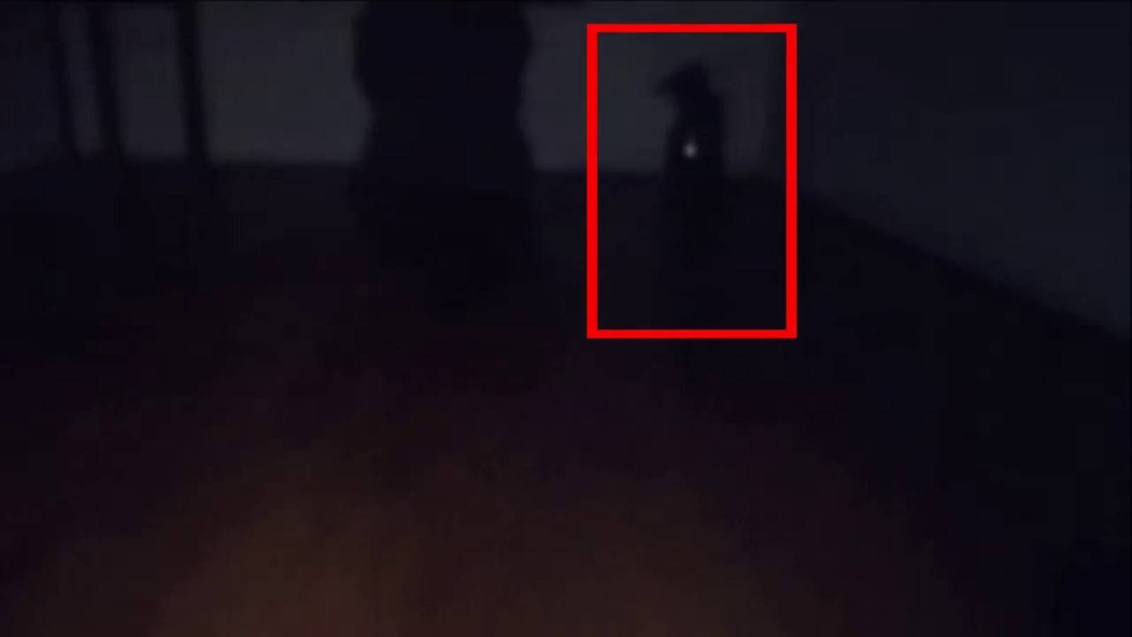 Домовой странное существо в доме попал в кадр - Паранормальное рядом смотреть онлайн