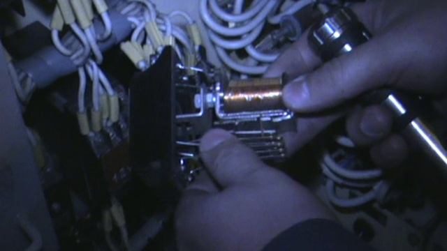 7. Срабатывает АЗВ №411 Электровоз Чс4т смотреть онлайн