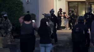 В США начались первые аресты членов Antifa по обвинению в терроризме !!!
