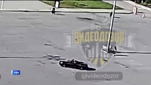 Водитель легковушки устроил дрифт на площади в Уфе
