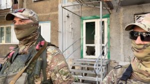 Приехали парни ...