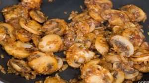 Куриный Бефстроганов