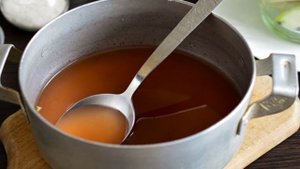 Кабачки с кетчупом чили на зиму