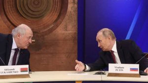Лукашенко намерен передать Путину "весточки" от американцев
