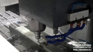 Станок для фрезерования сверления нарезания резьбы в алюминиевом профиле