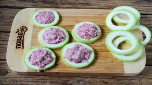 Кабачки в кляре с фаршем по-домашнему