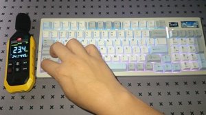 Механическая клавиатуры YUNZI IF99 с LCD-дисплеем и потайным отсеком