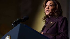 Харрис рассказала о разговоре с Зеленским накануне начала СВО