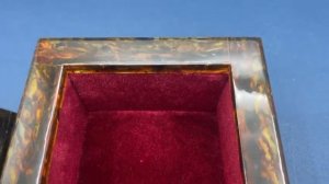 Шкатулка из янтаря  арт. 14501